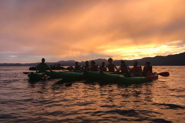 Tour serale in canoa in compagnia