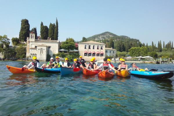Tour giornaliero in canoa da Garda a Punta San Vig