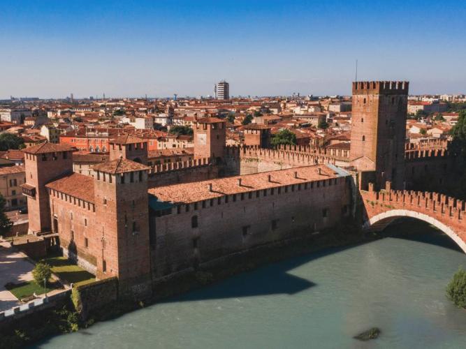 Scaliger Bridge, Castelvecchio from above