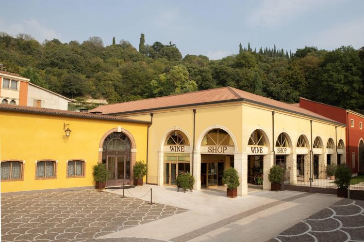 wine shop