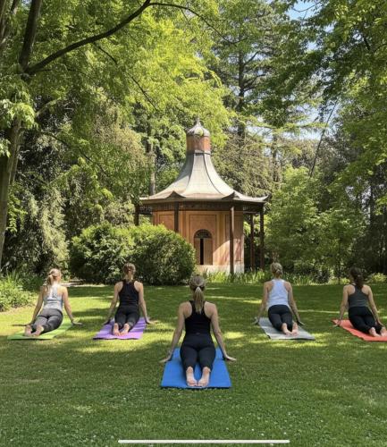 Lezioni di Pilates nel Bosco di Villa Valmarana ai
